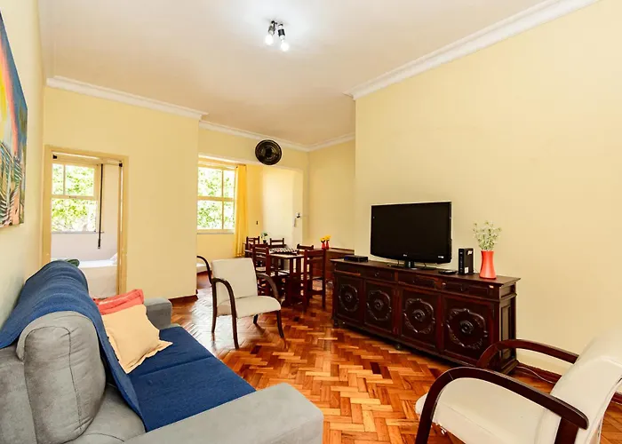 Simple Star Copacabana -